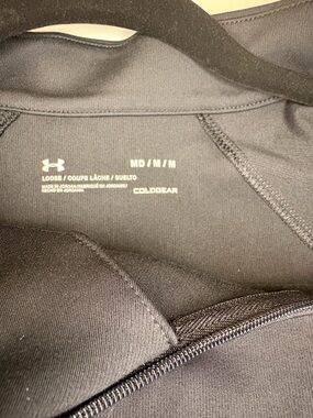 Under Armour ColdGear Black Pullover Athletic Top Neon Logo Women’s Medium